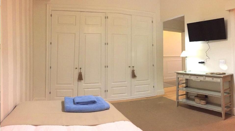 Espronceda Hostal *